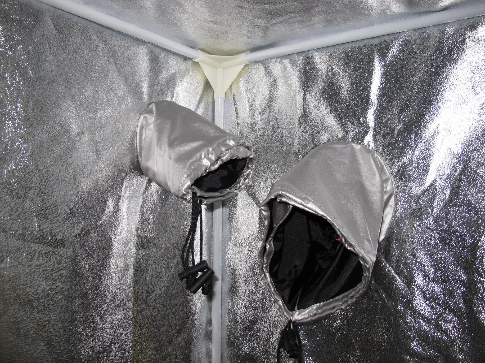 Grow Tent 48"x24"x60" - 06