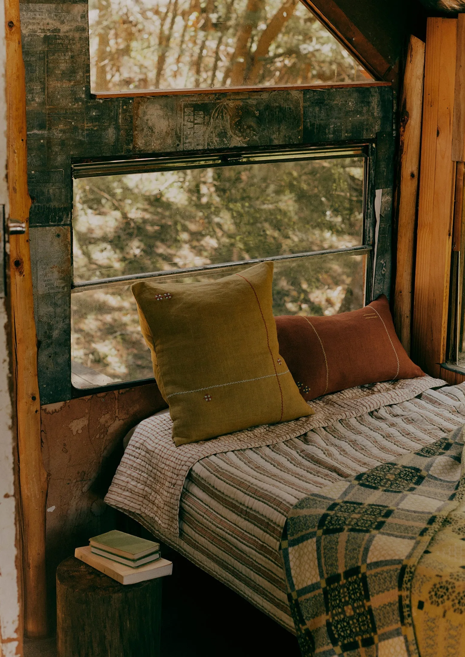 Hand Woven Cabin Stripe Quilt | Sage/Russet Orange