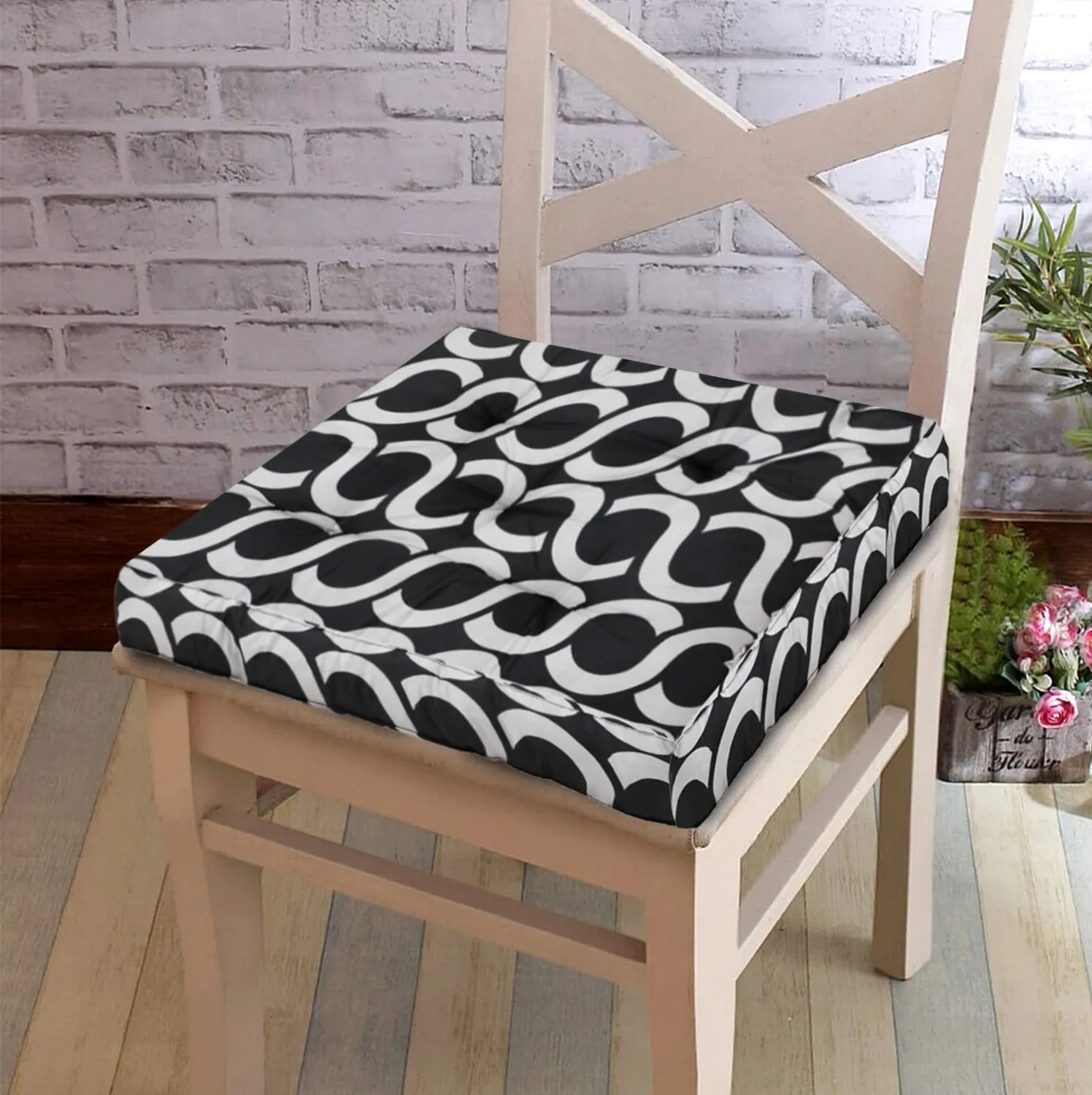 Heart Home Geometric Seamless Pattern Microfiber Durable, Comfortable & Soft Square Chair Pad/Cushion/Seat Pad, 18 * 18 Inch- Pack of 2 (Black)