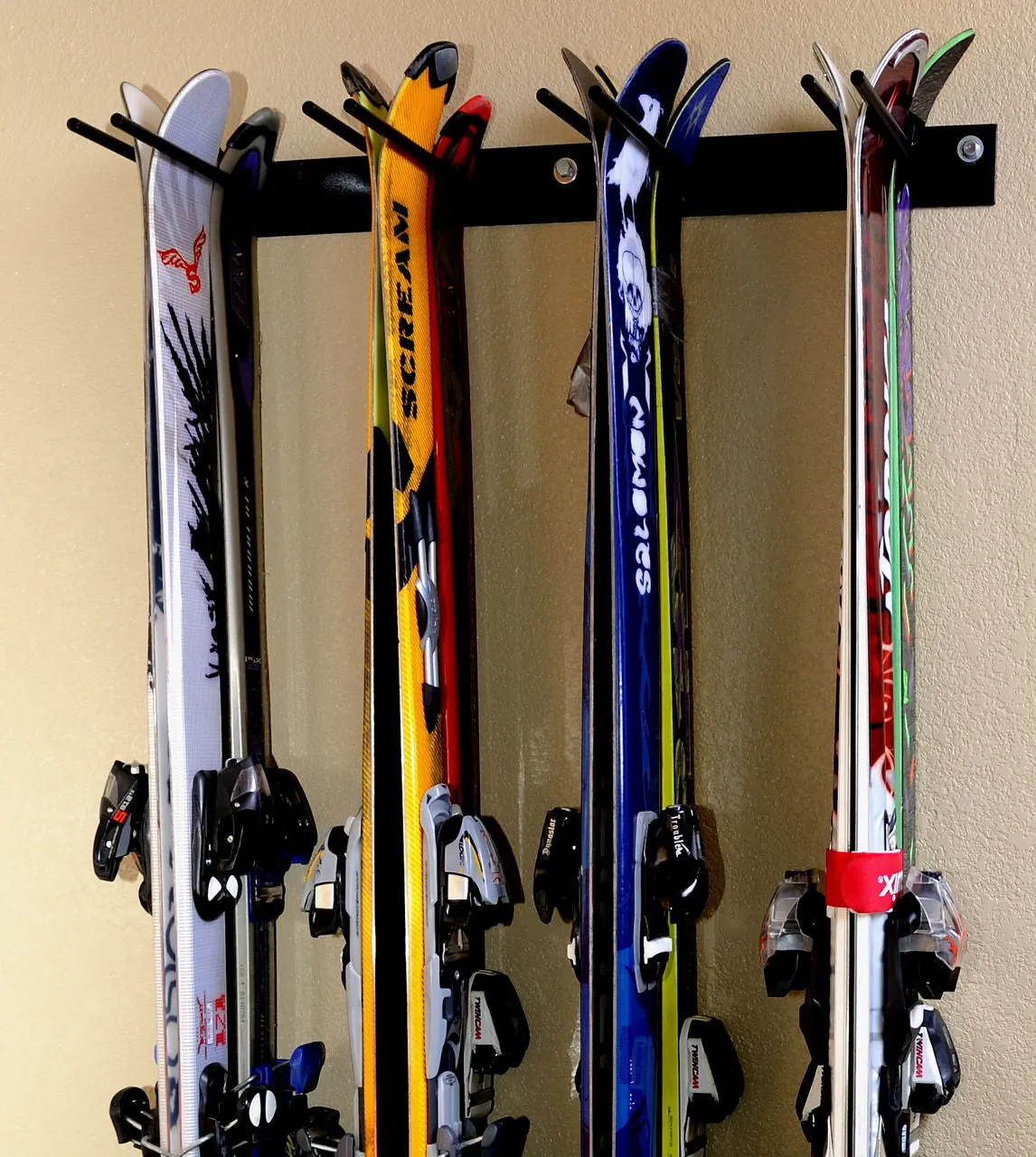 OUTLET | BLAT Ski Wall Rack