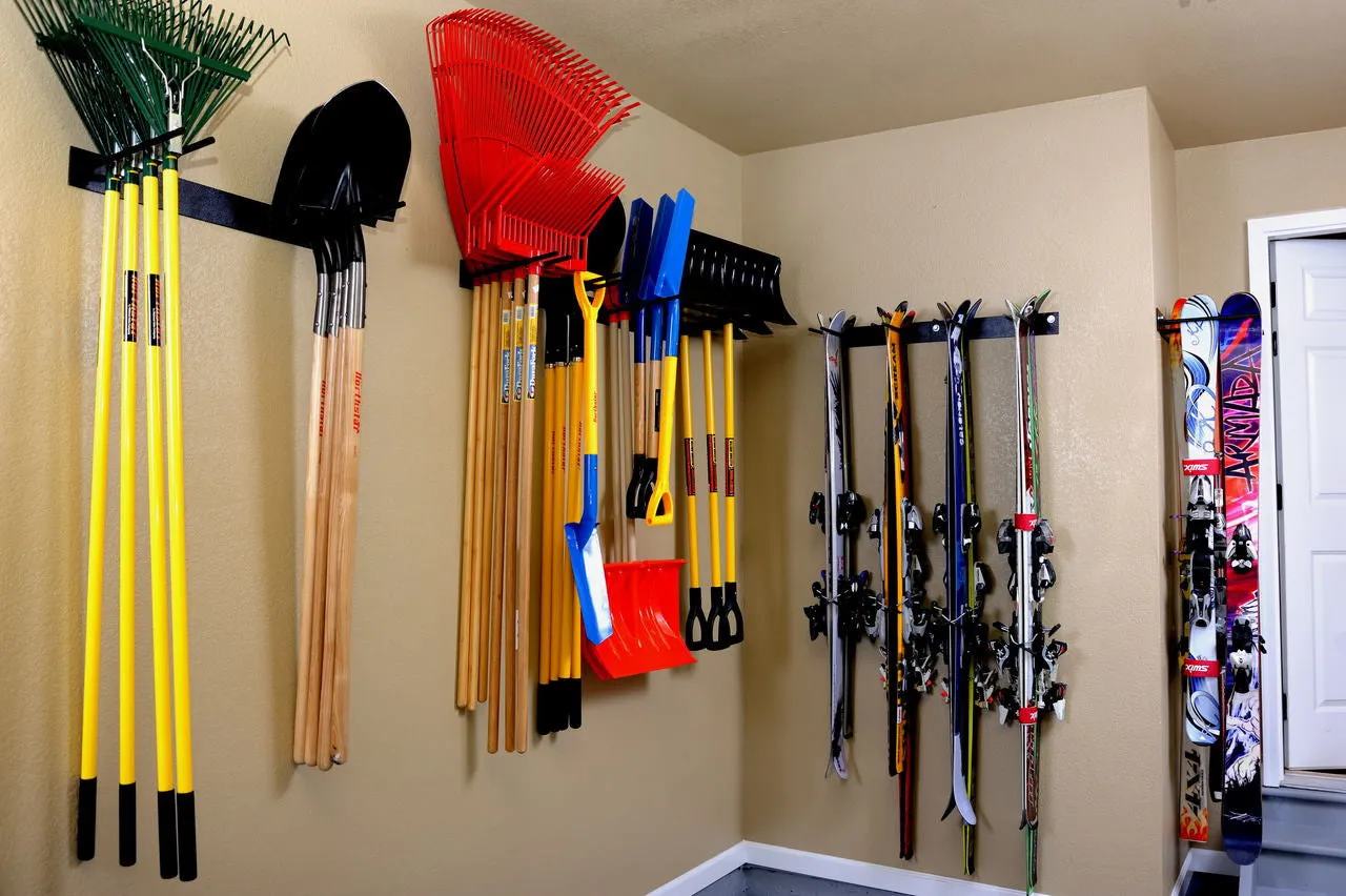 OUTLET | BLAT Ski Wall Rack