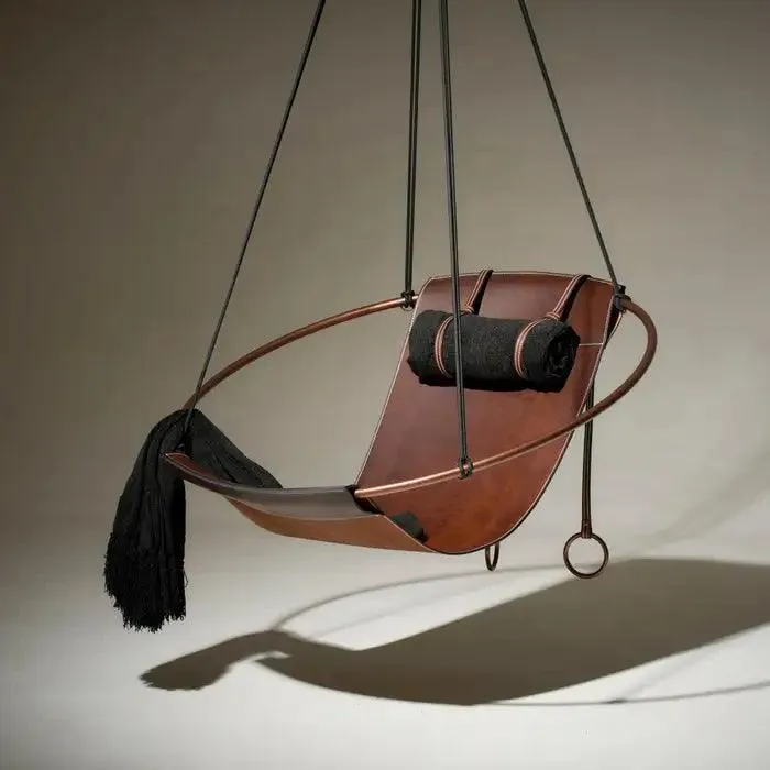 SLING Chair in black Leather