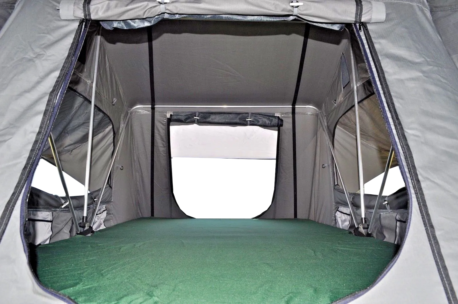 Ventura Deluxe 1.4 Roof Top Tent   Annex (IN STOCK)